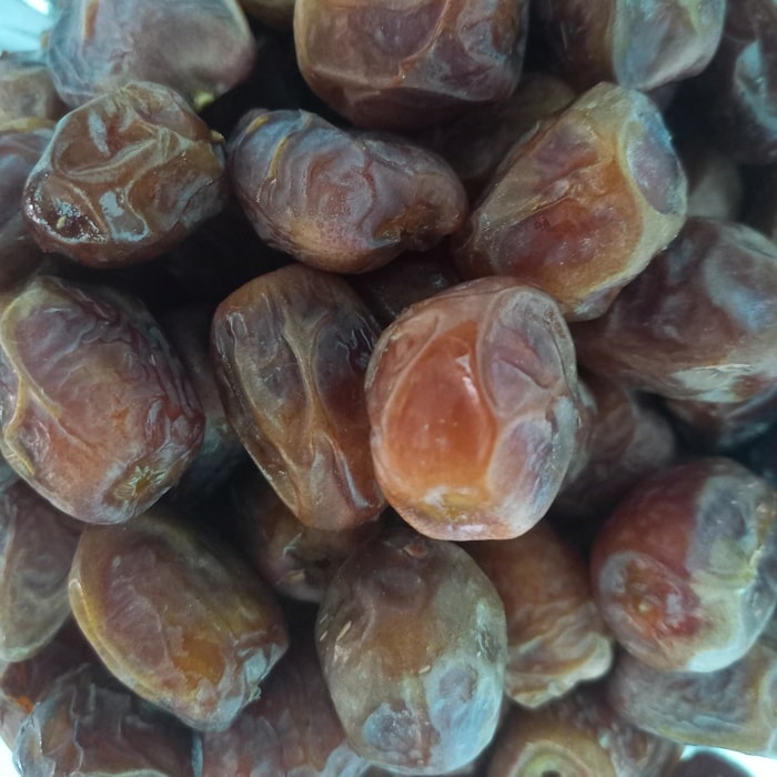 خرید خرما خاصویی درشت با بستهبندی بهداشتی و ارسال رایگان – اوز مارکت