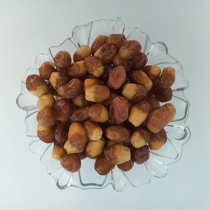 خرید و قیمت خرمای زاهدی نیمه خشک بسته ۲ کیلویی – اوز مارکت