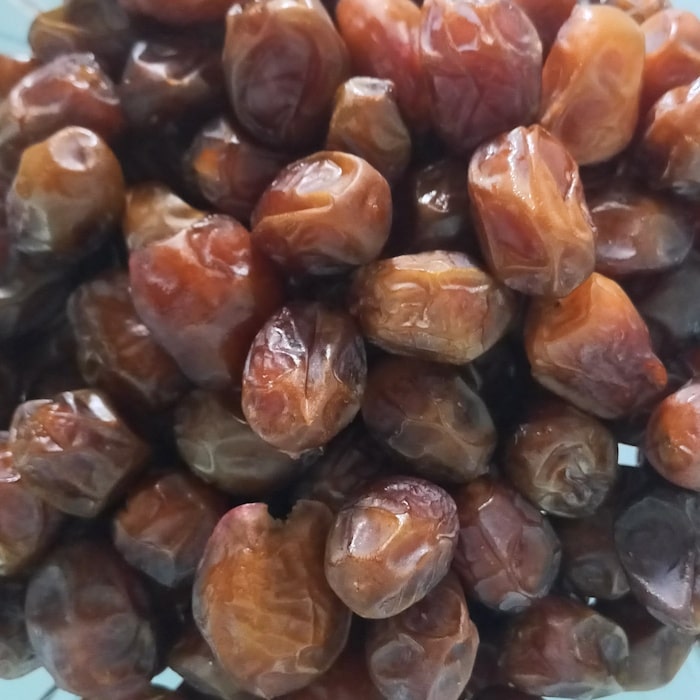 قیمت و خرید خرما خاصویی ریز بستهبندی ۲ کیلویی با ارسال رایگان از اوز مارکت